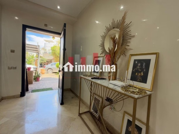 location-villa-de-haut-standing-a-ain-diab-surface-totale-400-m2-meuble-big-7