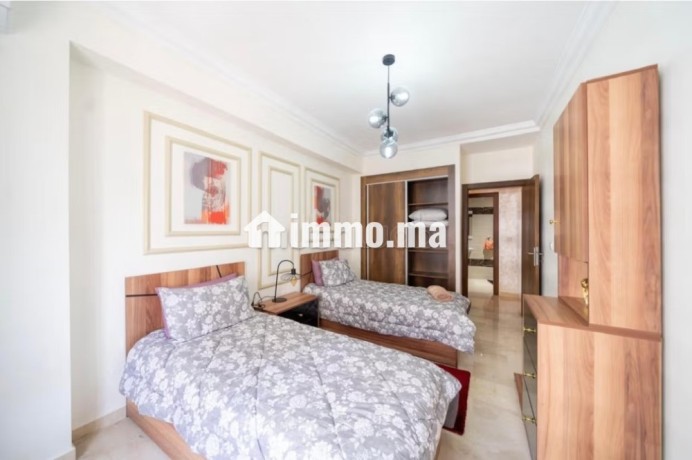 tres-bel-appartement-en-location-a-tanger-city-center-a-cote-de-hotel-ibis-7-grandes-pieces-meuble-big-9