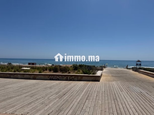 location-dun-appartement-a-taghazout-acces-direct-a-la-plage-3-pieces-places-de-parking-et-terrasse-big-11