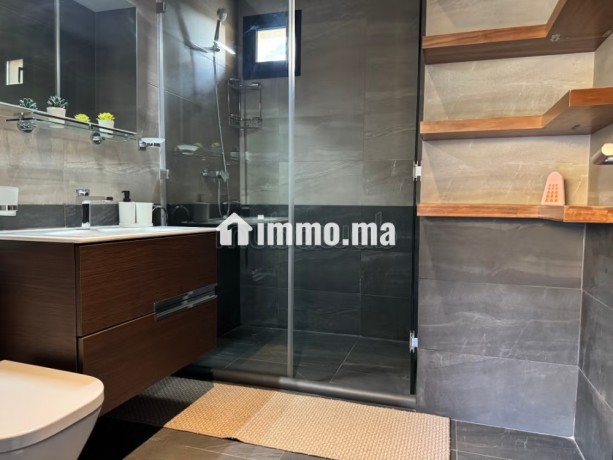 location-dun-appartement-a-taghazout-acces-direct-a-la-plage-3-pieces-places-de-parking-et-terrasse-big-4
