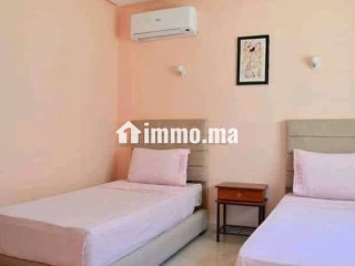 Location d'un appartement à Asilah. 2 grandes pièces. Antenne parabolique, résidence sécurisée - Appartement à vendre - Asilah
