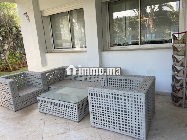 somptueuse-villa-a-vendre-a-californie-surface-de-720-m2-salon-marocain-securite-big-18