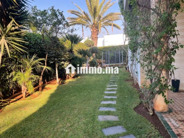 somptueuse-villa-a-vendre-a-californie-surface-de-720-m2-salon-marocain-securite-big-1