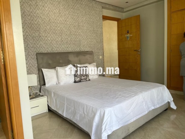 somptueuse-villa-a-vendre-a-californie-surface-de-720-m2-salon-marocain-securite-big-4