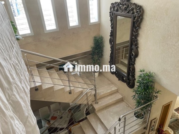 somptueuse-villa-a-vendre-a-californie-surface-de-720-m2-salon-marocain-securite-big-7