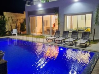 Location villa de haut standing à Asilah. 4 chambres. Prestation de conciergerie, belle Piscine - Villa à vendre - Asilah