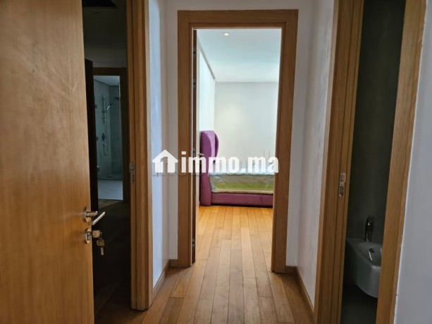 bel-appartement-en-location-a-ain-diab-extension-3-chambres-systeme-de-parabole-et-residence-securisee-big-6