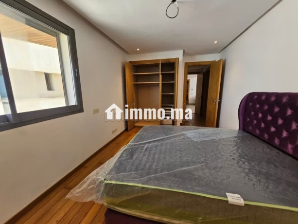 bel-appartement-en-location-a-ain-diab-extension-3-chambres-systeme-de-parabole-et-residence-securisee-big-8