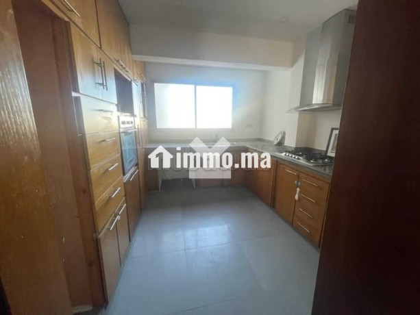 appartement-a-vendre-de-1620-m2-a-casablanca-bourgogne-sidi-belyout-big-6