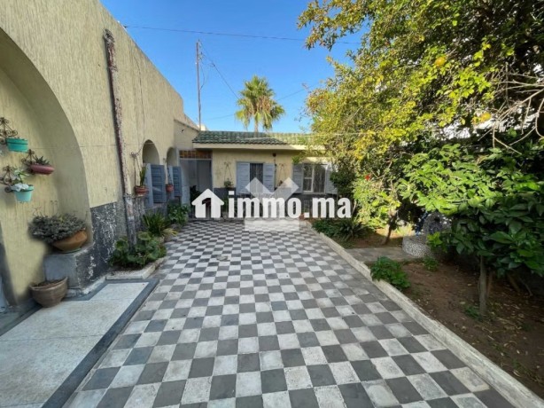 villa-a-vendre-de-3080-m2-a-rabat-quartier-allaymoun-big-2