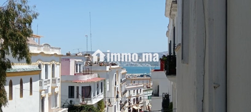 achetez-votre-riad-titre-suur-la-route-principale-de-marchan-4-grandes-pieces-belle-terrasse-et-jardin-big-0
