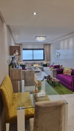 magnifique-appart-meuble-vue-mer-big-9
