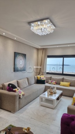 magnifique-appart-meuble-vue-mer-big-11