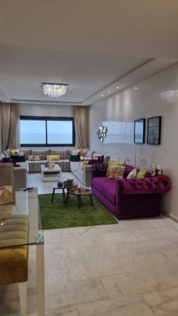 magnifique-appart-meuble-vue-mer-big-3