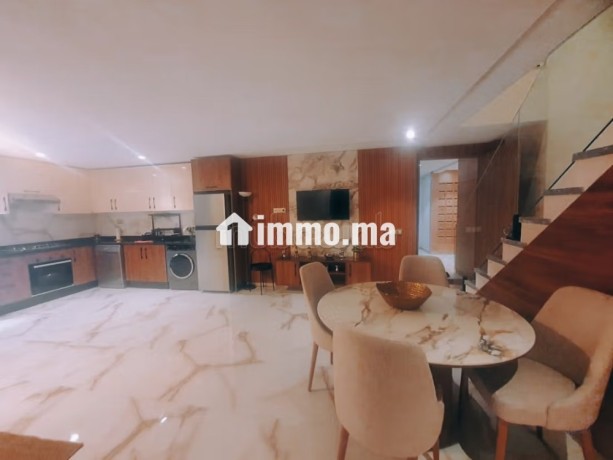 duplex-2-chambres-a-vendre-quartier-victor-hugo-big-0