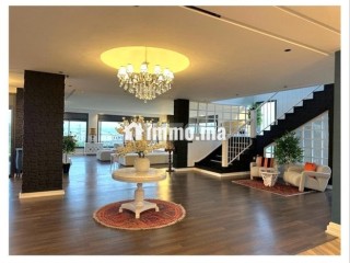 villa-de-luxe-1000m2-a-vendre-route-de-zaer-km14
