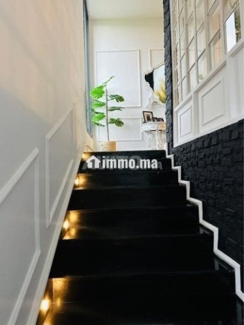 villa-de-luxe-1000m2-a-vendre-route-de-zaer-km14-big-10