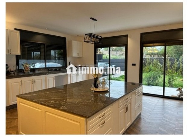 villa-de-luxe-1000m2-a-vendre-route-de-zaer-km14-big-13