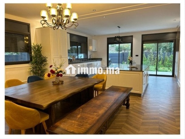 villa-de-luxe-1000m2-a-vendre-route-de-zaer-km14-big-4