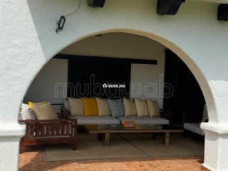 Golf Royal Cabo Negro villa pied dans l’eau - Villa à vendre