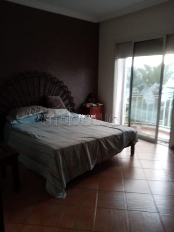 jolie-villa-avec-piscine-big-2