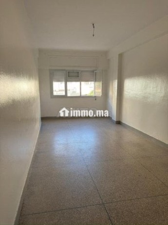 appartement-a-louer-pres-station-tram-big-0