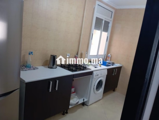 tres-bel-appartement-en-location-en-centre-ville-2-pieces-bien-meuble-big-1