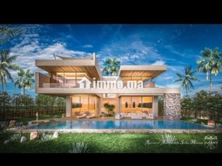 villa-isolee-semi-finie-sur-golf