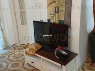 Location saisonnière à Fnideq. 2 pièces. Antenne parabolique et Porte blindée - Appartement à vendre