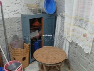 Location saisonnière à Fnideq. 2 pièces. Antenne parabolique et Porte blindée - Appartement à vendre