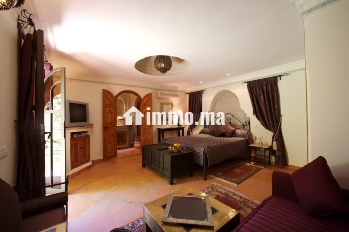 maison-dhotes-de-2300-m2-a-vendre-a-targa-big-5