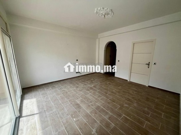 appartement-a-louer-196-m2-a-rabat-big-1
