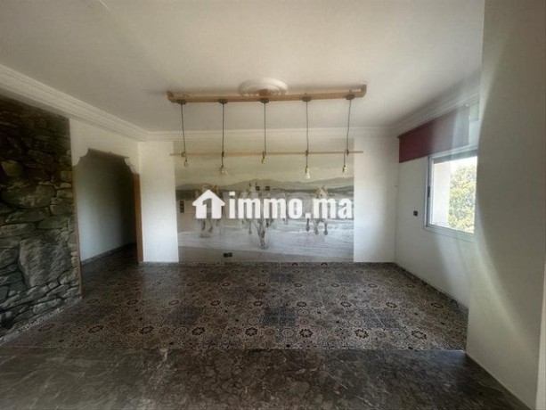 location-dun-appartement-a-usage-bureau-big-1
