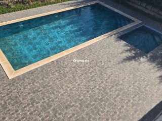 Magnifique villa à louer pour vos vacances à Route d'Agadir. 3 chambres agréables. Parking et terrasse - Villa à vendre - Essaouira