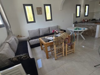 Magnifique villa à louer pour vos vacances à Route d'Agadir. 3 chambres agréables. Parking et terrasse - Villa à vendre - Essaouira