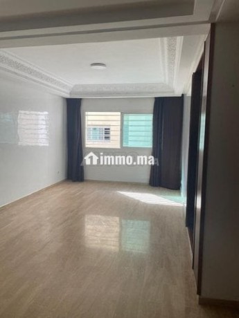 appartement-a-louer-154-m2-a-casablanca-big-3