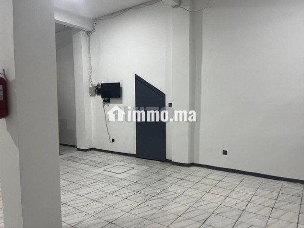 tres-joli-local-a-la-vente-big-4