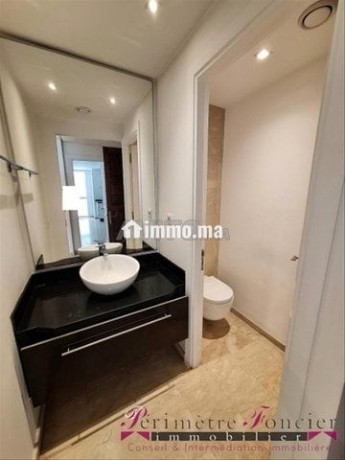 racine-appartement-moderne-a-louer-170-m2-big-3