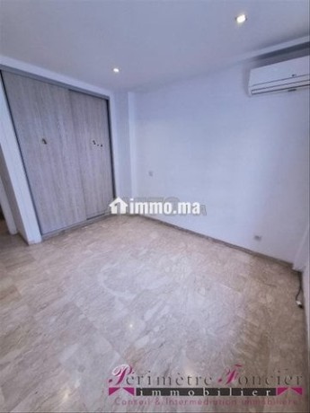 racine-appartement-moderne-a-louer-170-m2-big-8