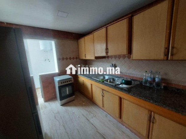 un-joli-appartement-en-location-meuble-a-agdal-big-11
