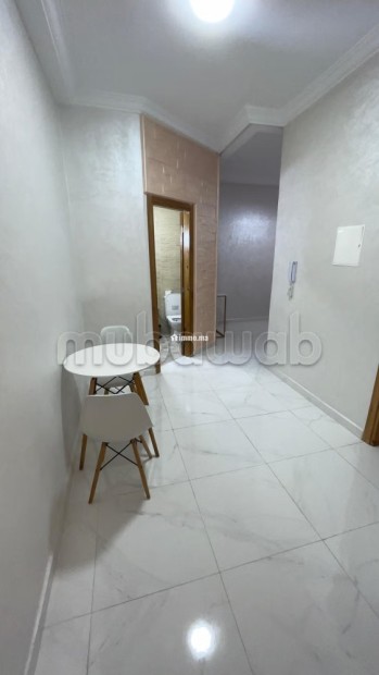 Appartements à louer en Centre. 2 grandes pièces. Résidence avec concierge, climatisation générale - Vente Immobilier - Fes - photo 7