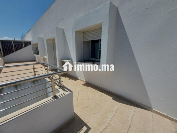 un-bel-appart-avec-une-magnifique-terrasse-big-2