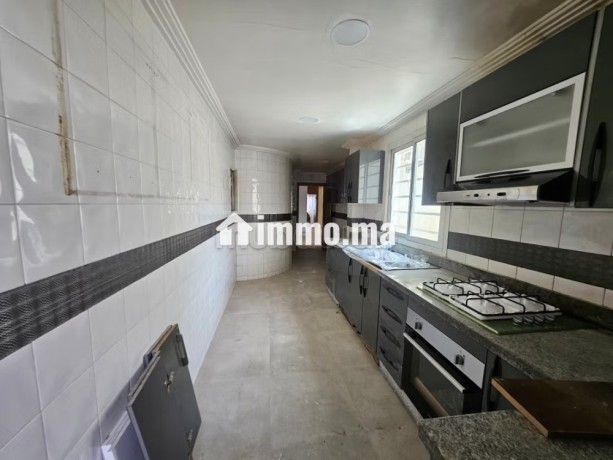louez-cet-appartement-a-racine-4-pieces-fenetres-avec-double-vitrage-et-porte-blindee-big-10