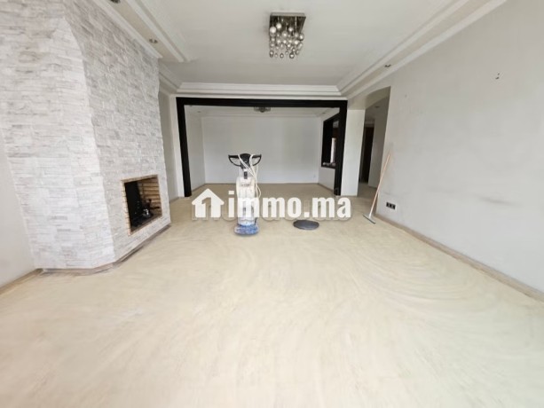 louez-cet-appartement-a-racine-4-pieces-fenetres-avec-double-vitrage-et-porte-blindee-big-3