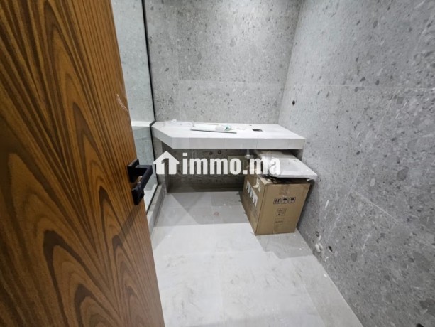 louez-cet-appartement-a-racine-4-pieces-fenetres-avec-double-vitrage-et-porte-blindee-big-6