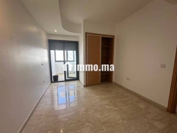 appartement-en-location-a-gauthier-superficie-90-m2-ascenseur-et-garage-big-5
