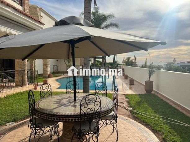 villa-de-luxe-a-louer-big-0