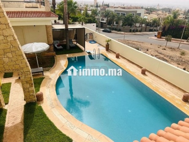 villa-de-luxe-a-louer-big-3