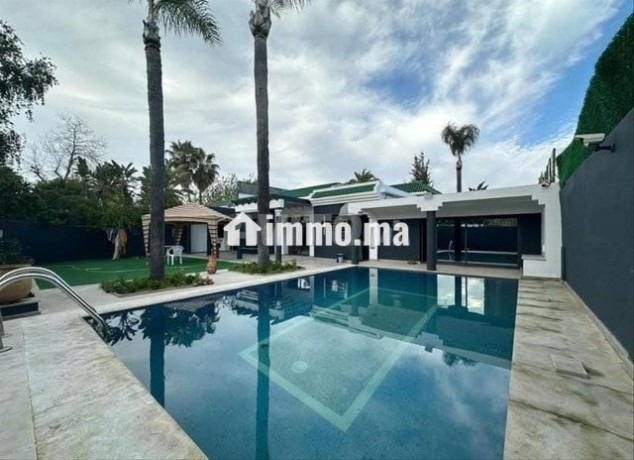 villa-a-souissi-piscine-jardin-quartier-ambassades-big-2