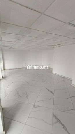 plateau-bureau-a-vendre-big-3